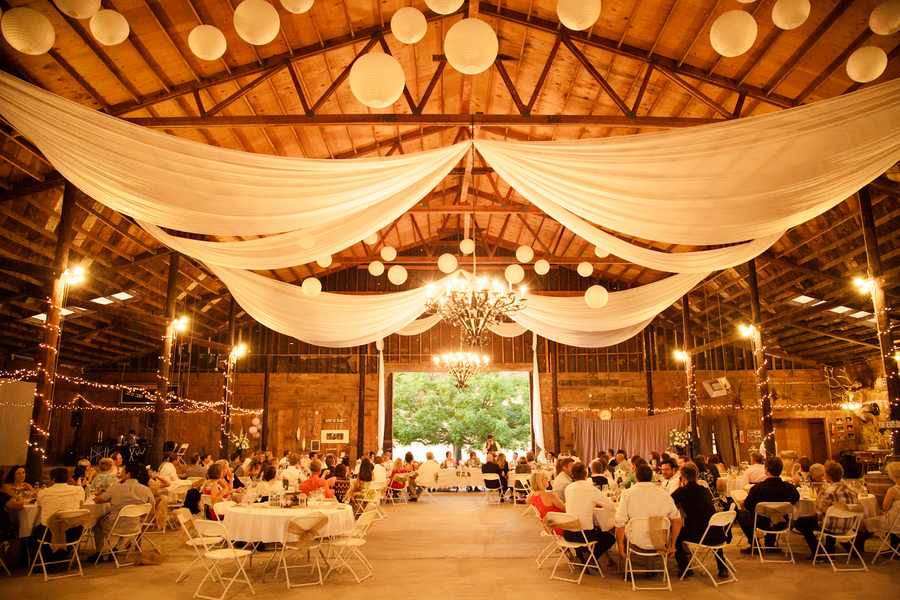 White Barn Wedding Decorations The White Barn Wedding Decorations